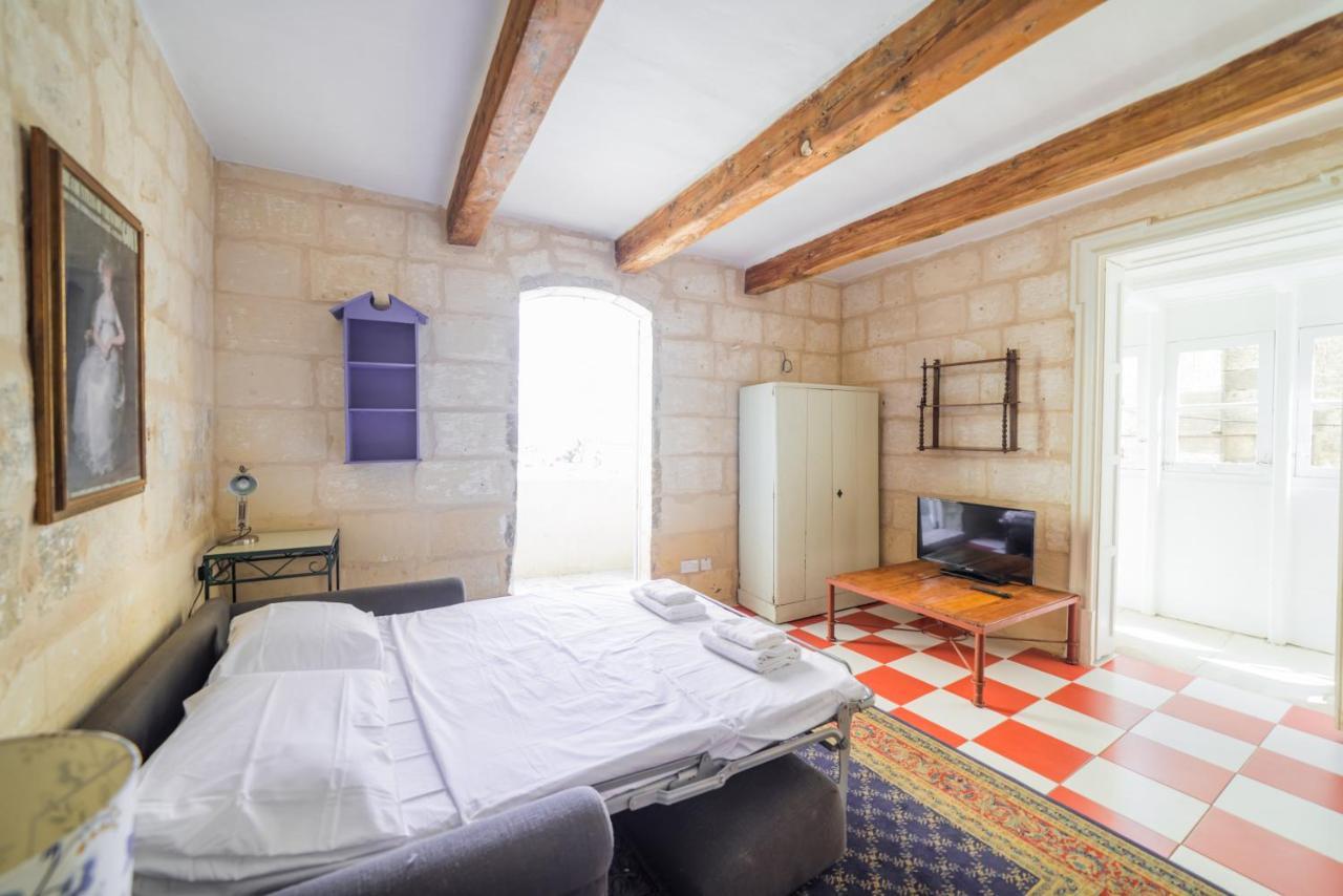 Appartement Pcg- Piccola Casa Di Citta à La Valette Extérieur photo