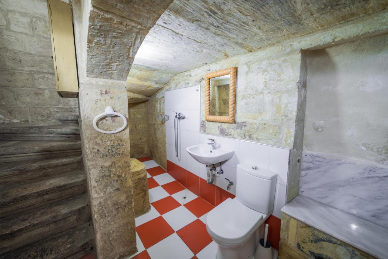 Appartement Pcg- Piccola Casa Di Citta à La Valette Extérieur photo